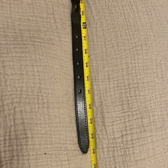 Tarnish brown leather belt in very good condition. Size M - Picture 8 of 10